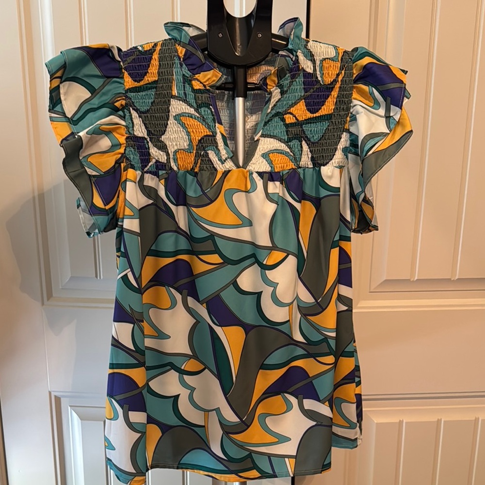 Gaudi' Green and Gold Flutter Sleeve Blouse